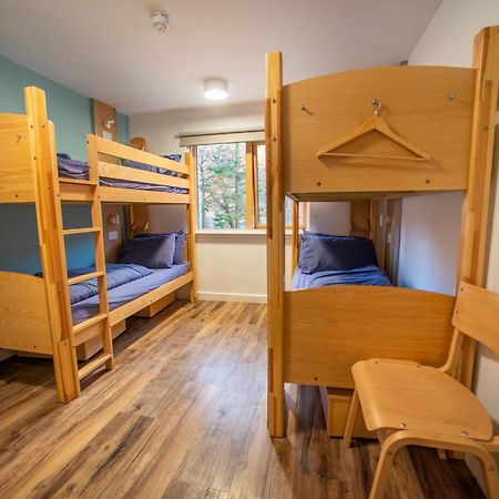 Glen Nevis Youth Hostel Форт-Вільям Екстер'єр фото A bunk room at the hostel