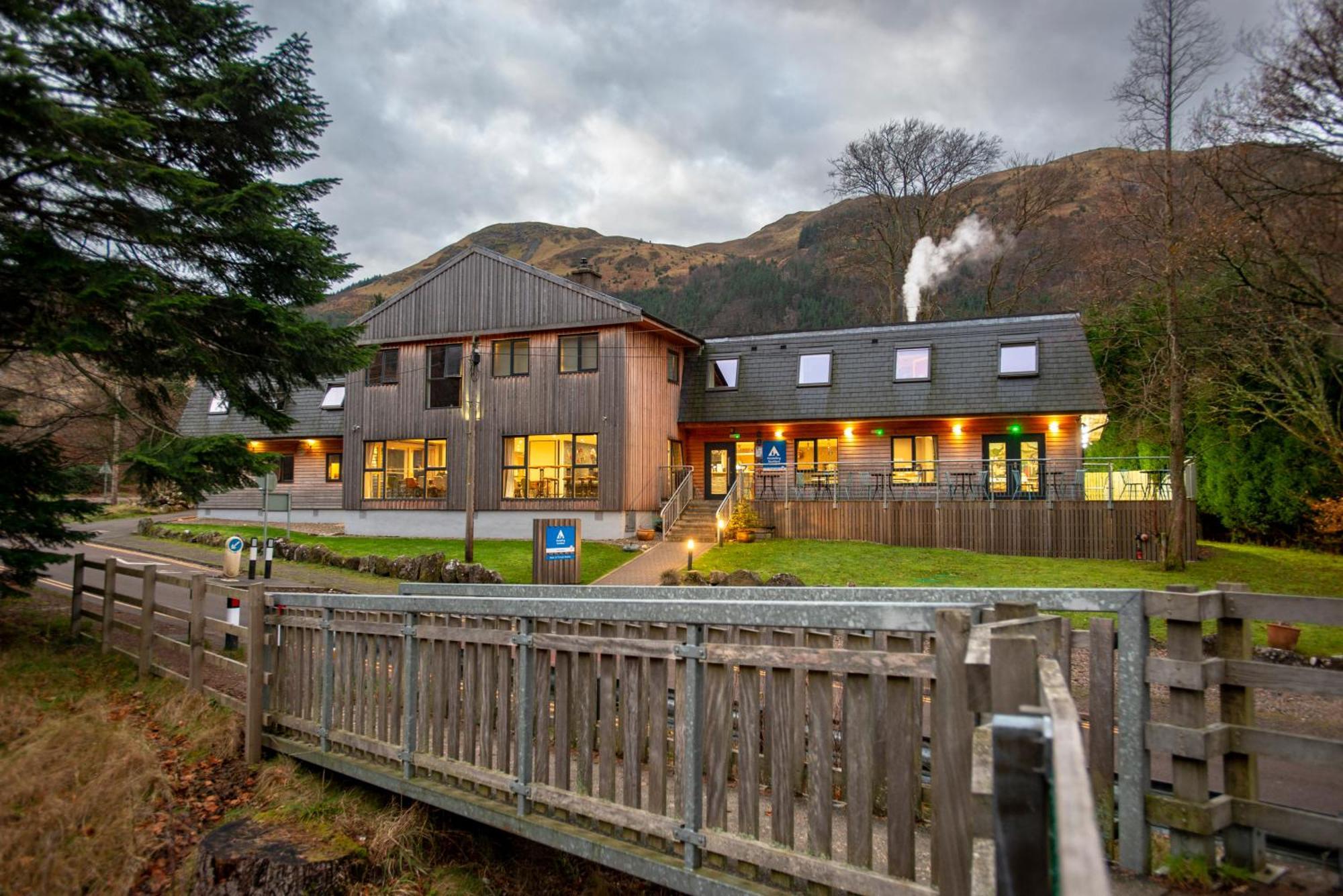 Glen Nevis Youth Hostel Форт-Вільям Екстер'єр фото The new visitor centre