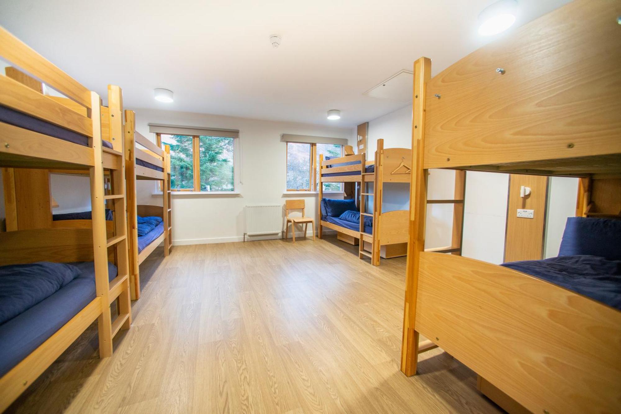 Glen Nevis Youth Hostel Форт-Вільям Екстер'єр фото A typical bunk room at a hostel