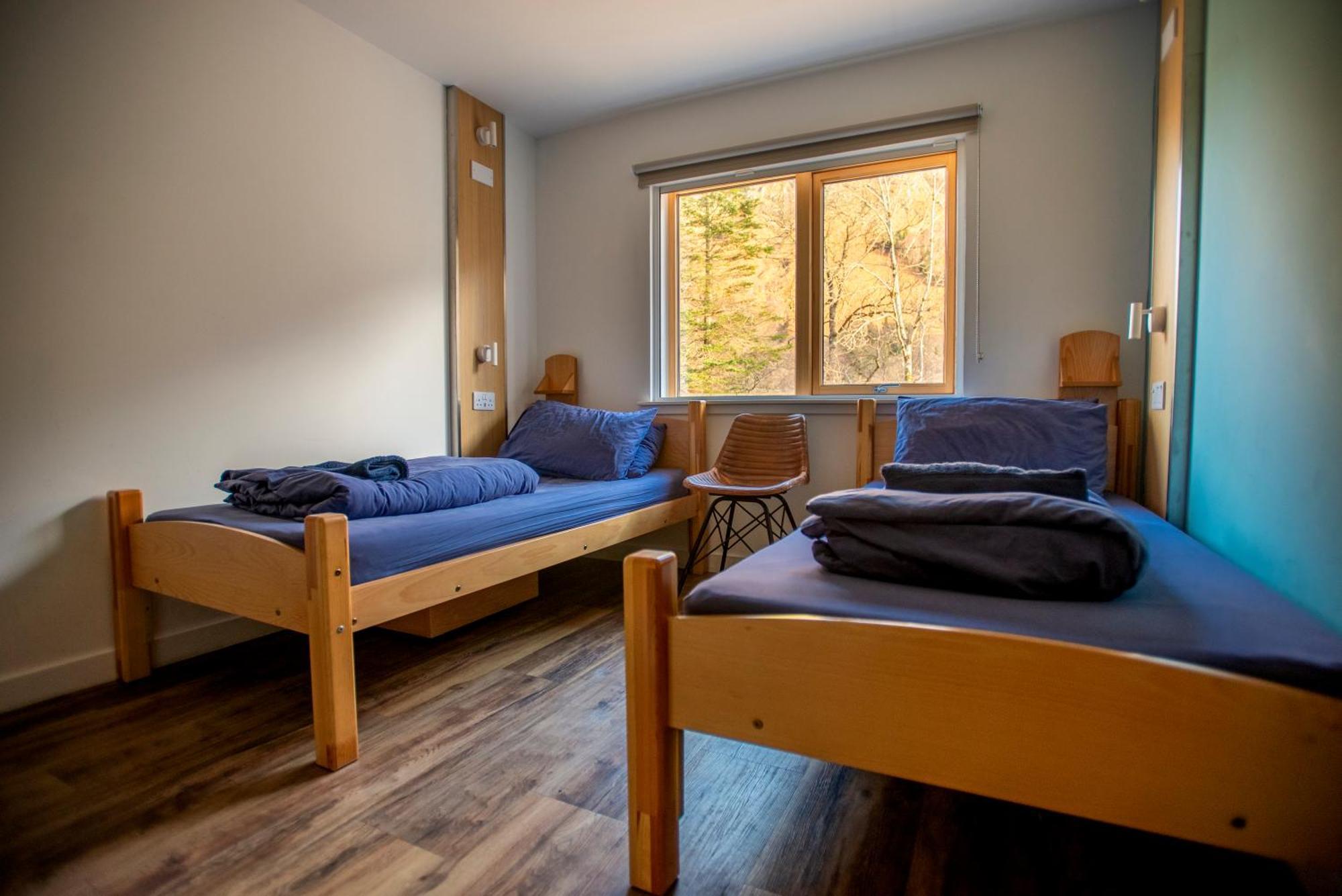 Glen Nevis Youth Hostel Форт-Вільям Екстер'єр фото A typical bedroom at the hostel