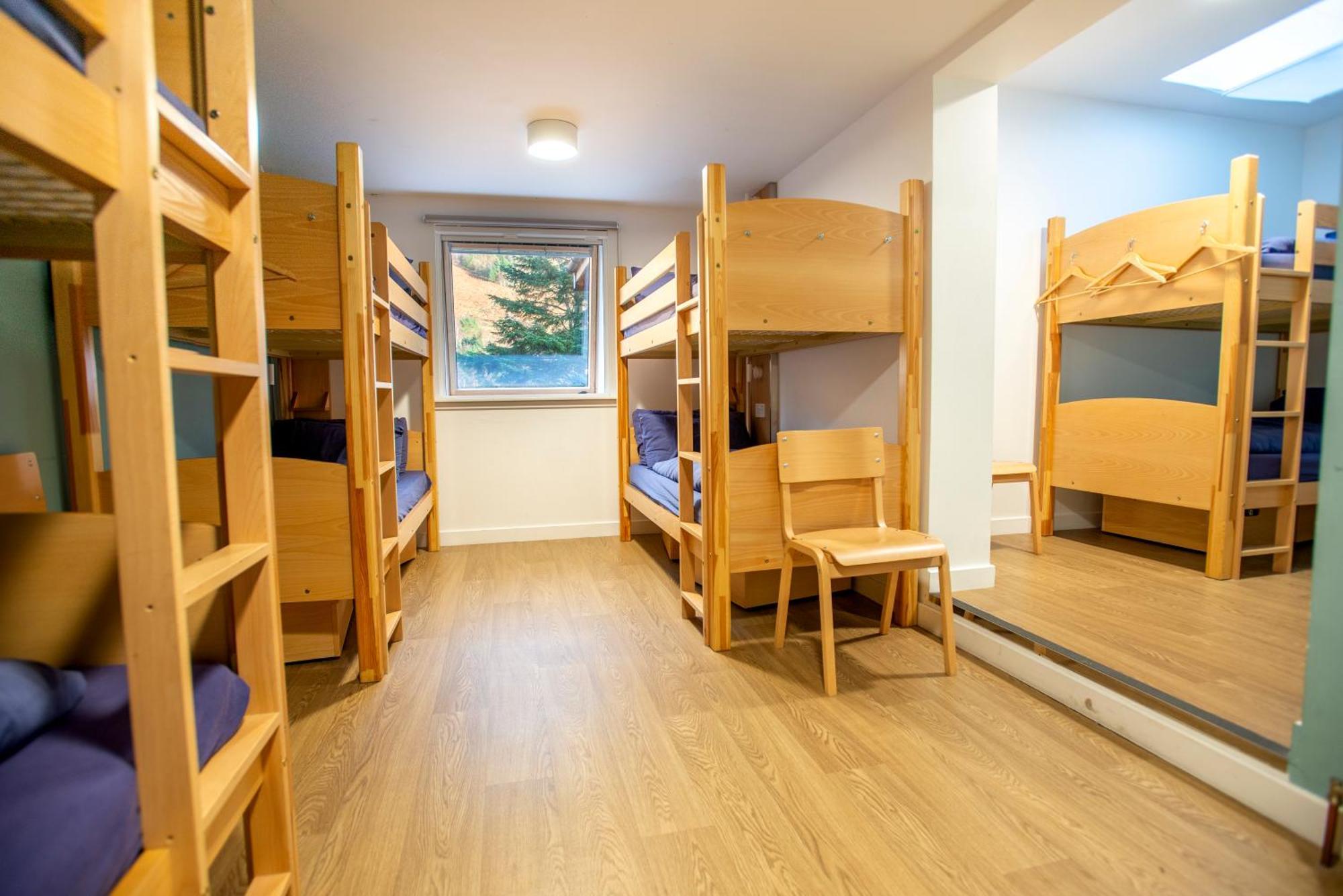Glen Nevis Youth Hostel Форт-Вільям Екстер'єр фото A typical bunk room at a hostel